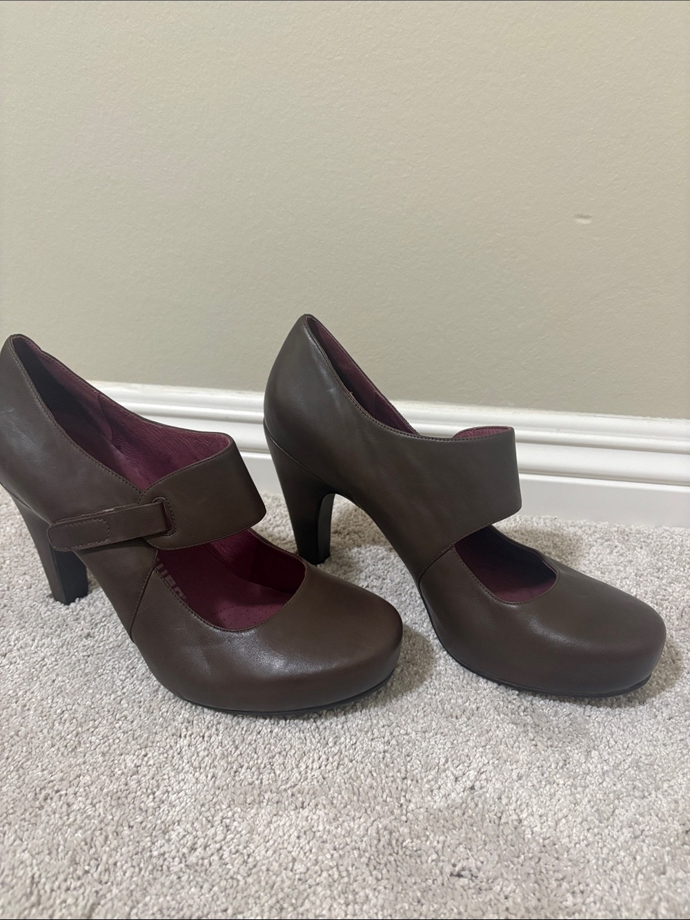 Tsubo Brown Mary Jane Strap Heels with Burgundy Interior